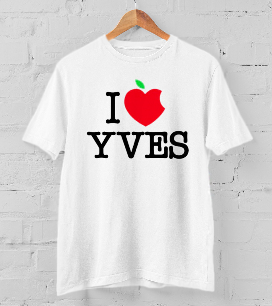 I Heart Apple Yves Red Apple T-Shirt