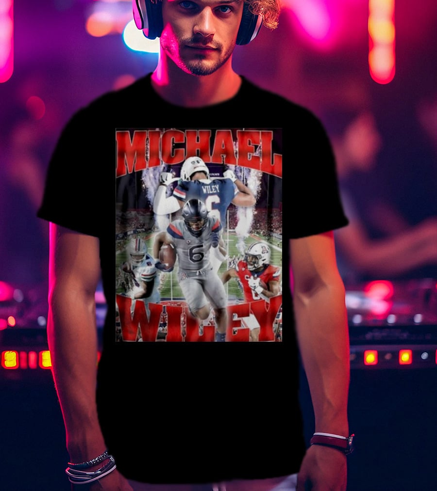 Michael Wiley Arizona Wildcats Football Dynamic On-Field Action T-Shirt