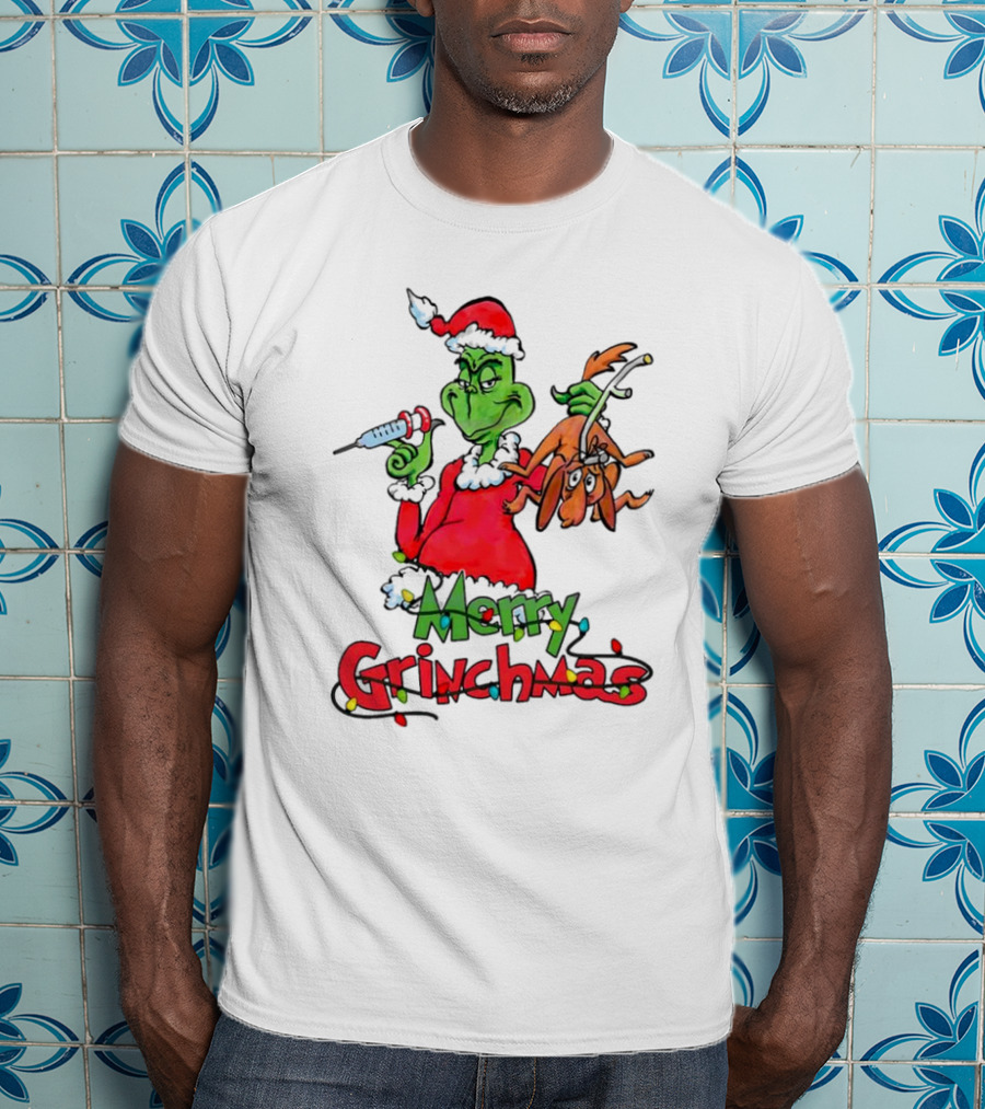 Merry Grinchmas Nurse Christmas Grinch With Syringe And Reindeer Dog T-Shirt