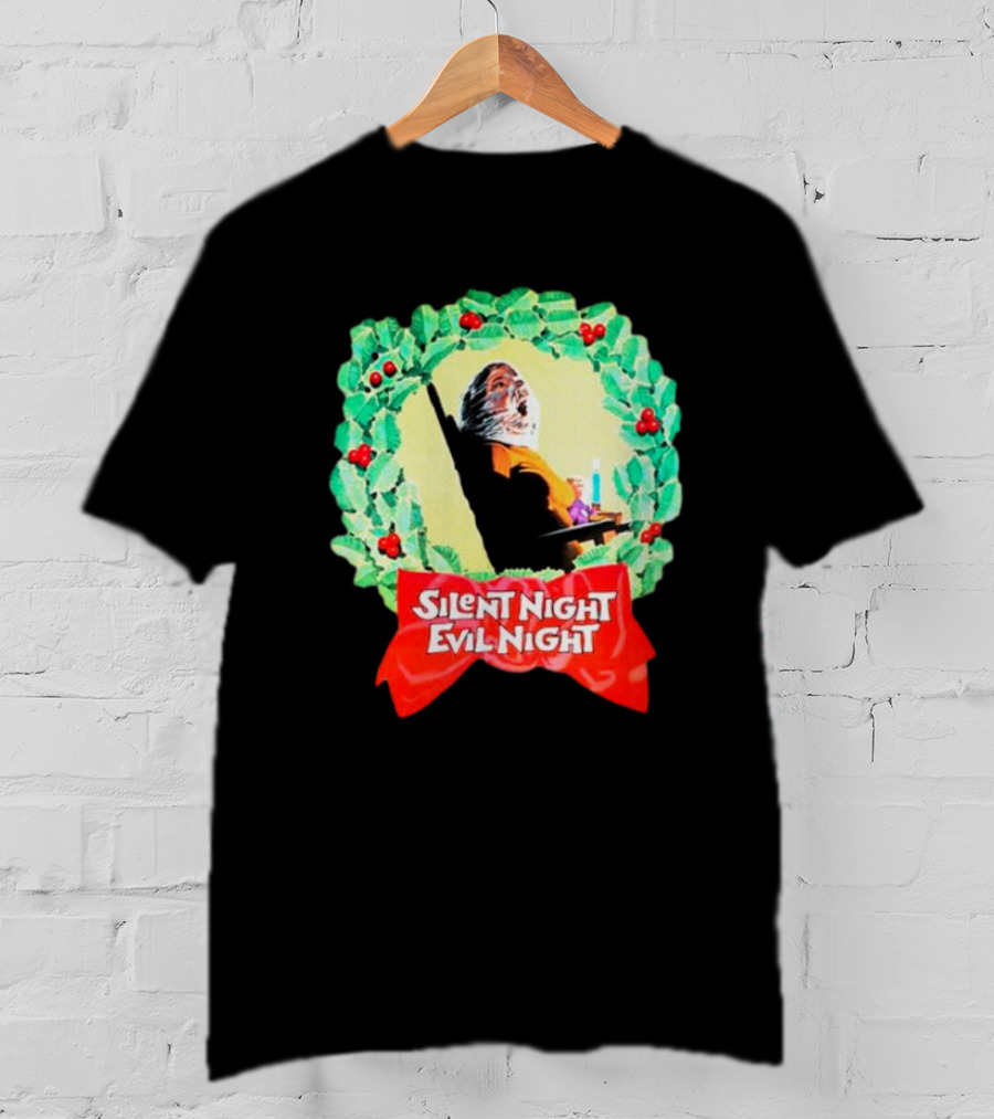 Silent Night Evil Night Christmas Wreath Horror Santa T-Shirt