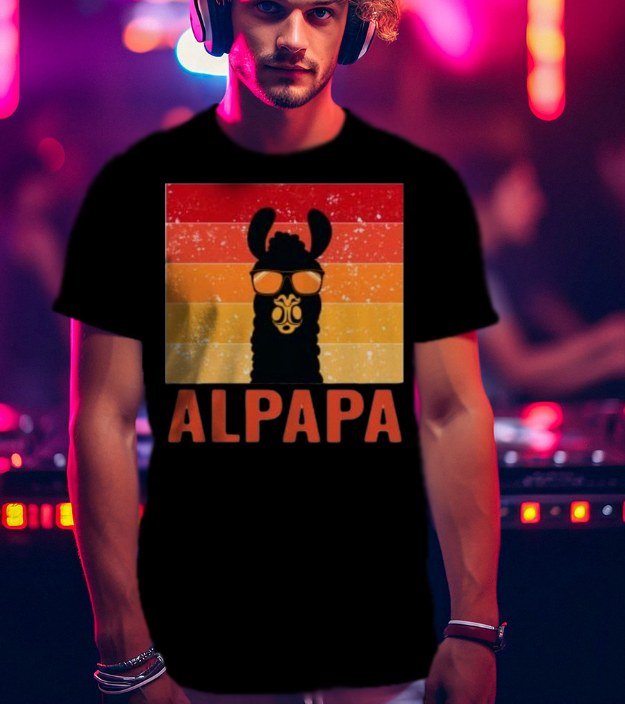 Alpapa Llamafathers Day Vintage Groovy T-Shirt
