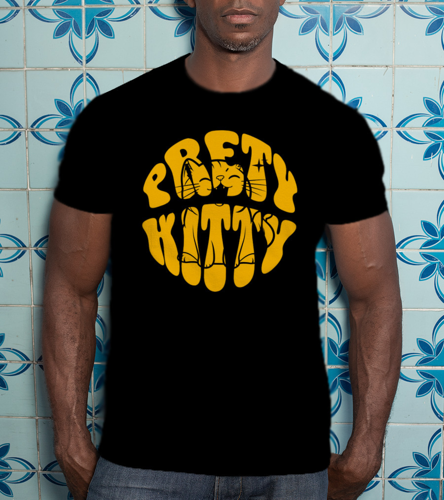 Pretty Kitty Cute Happy Cat Yellow Retro T-Shirt
