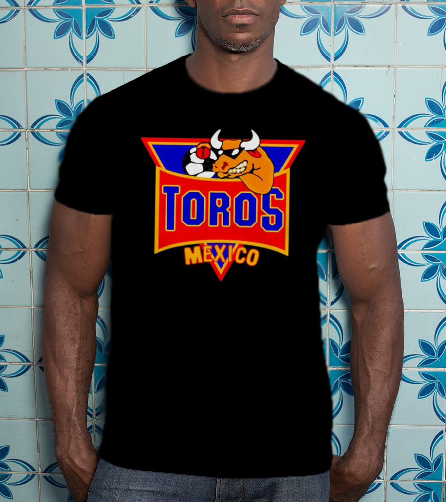 Toros Mexico Soccer Bull Emblem T-Shirt