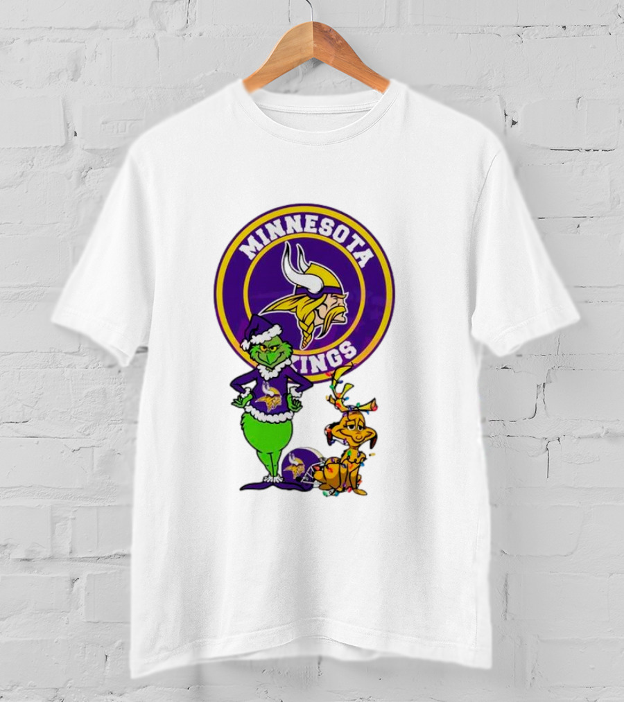 Grinch And Max Minnesota Vikings Christmas Fan Collaboration T-Shirt