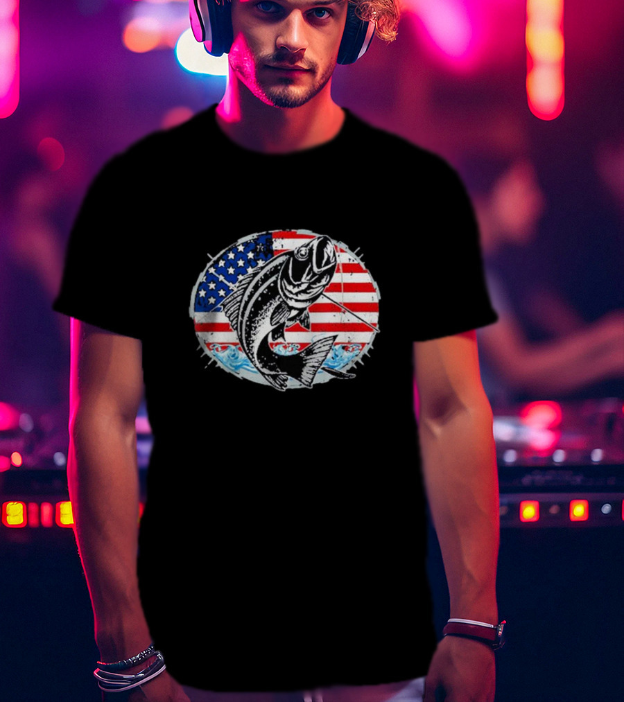 Fishing Lovers American Flag Bass Catch Waves Patriotic T-Shirt