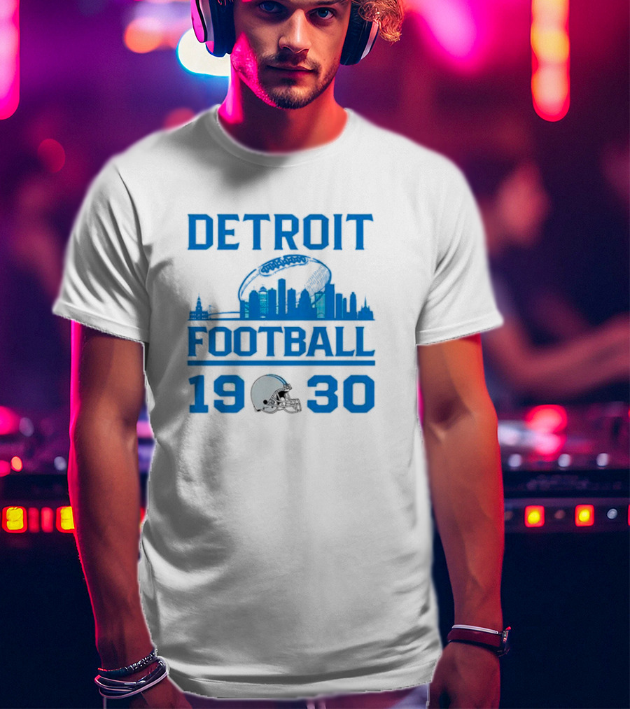 Detroit Lions Football 1930 Skyline Helmet Motif T-Shirt