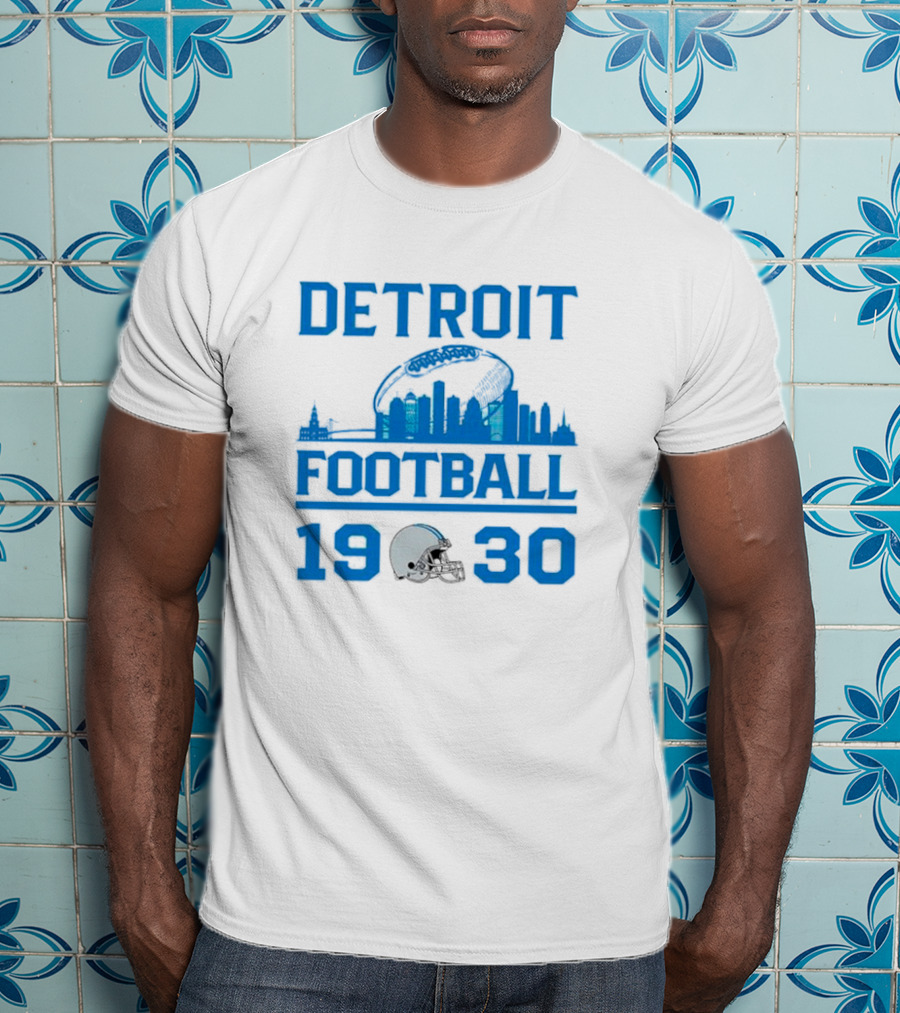Detroit Lions Football 1930 Skyline Helmet Motif T-Shirt