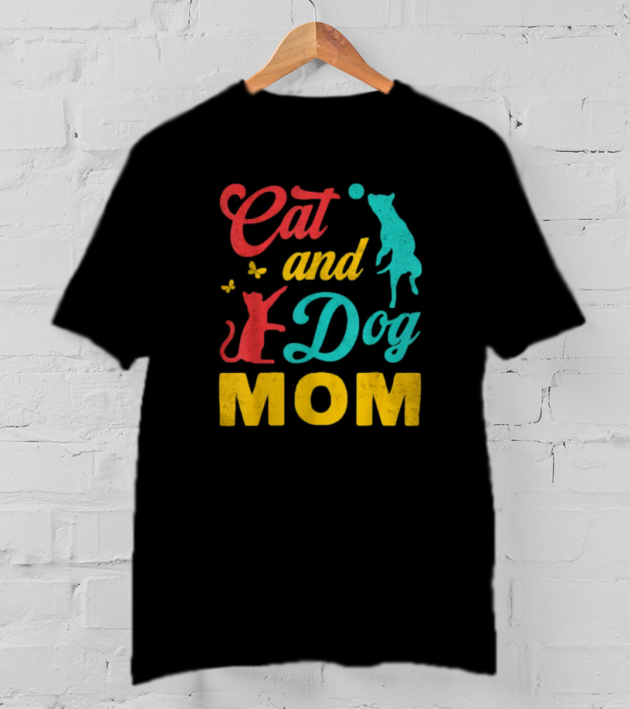 Cat And Dog Mom Vintage Mothers Day Cat Dog Lover Mama T-Shirt