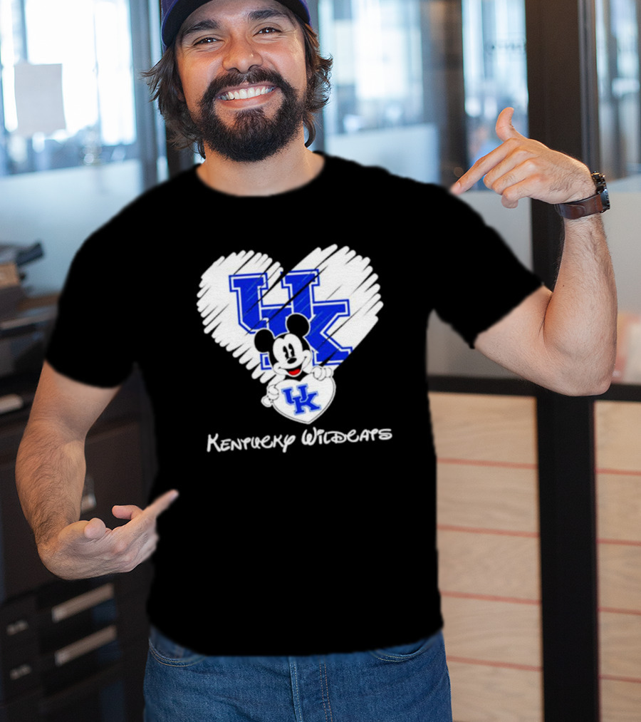 Kentucky Wildcats Heart With Mickey Mouse UK T-Shirt