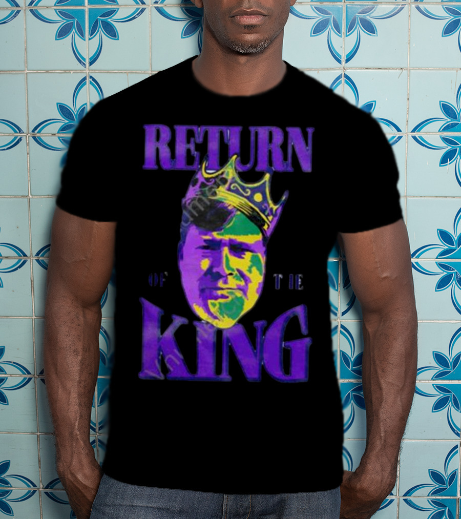 Mintzy Return Of The King Vibrant Portrait With Crown T-Shirt