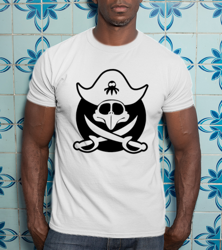 Sascha Grammel Frederic Pirat Skull And Crossed Swords Hat T-Shirt