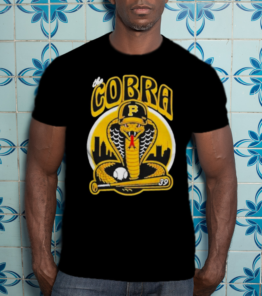 The Cobra Pittsburgh Pirates Baseball Bat City Skyline 39 T-Shirt