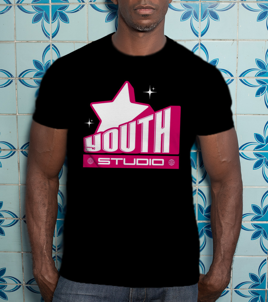 Youth Studio Magenta Y2k Streetwear T-Shirt