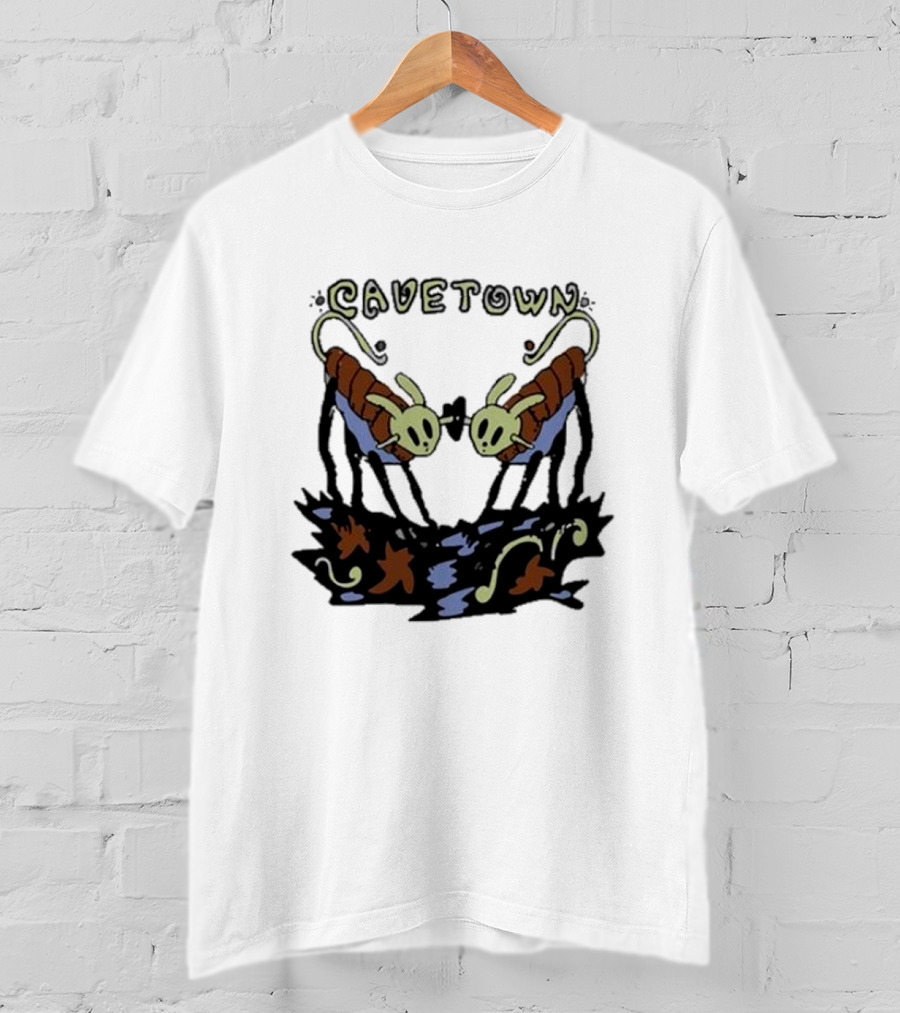 Cavetown Bug Lovin Alien Insects With Heart Connection T-Shirt