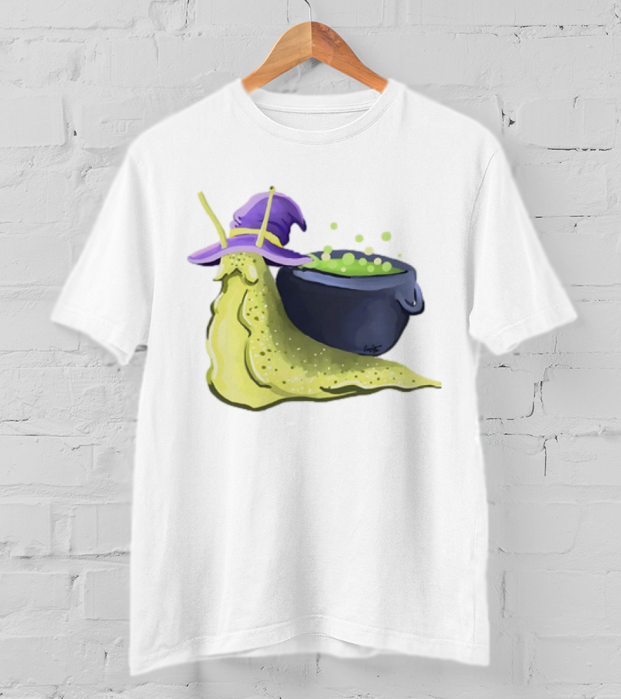 Cauldron Snail Classic Witch Hat Potion Magic T-Shirt