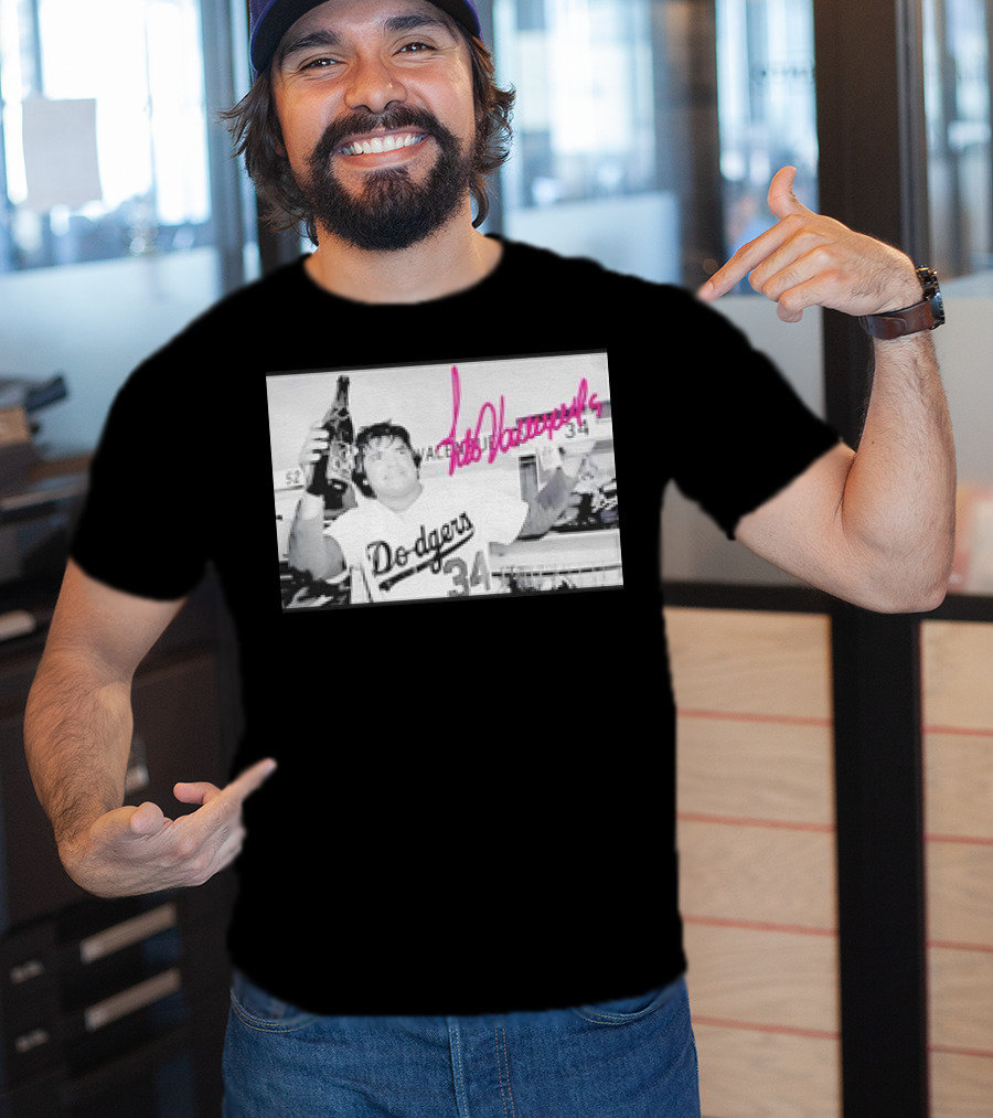 Dodgers Fernando Valenzuela Vintage Photo With Signature Baseball T-Shirt