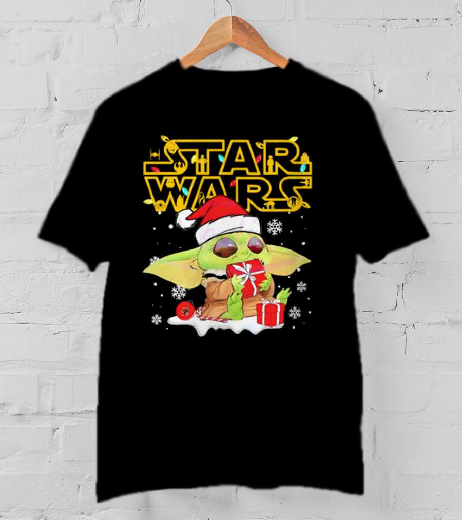 Star Wars Baby Yoda Christmas Santa Hat Snowflakes T-Shirt