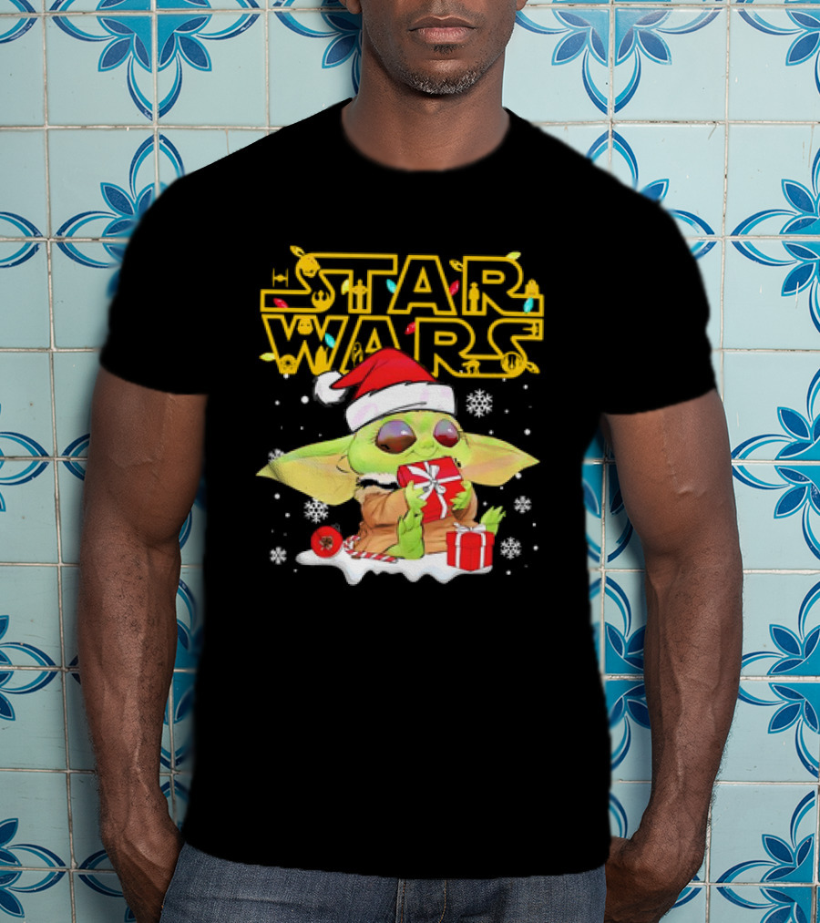 Star Wars Baby Yoda Christmas Santa Hat Snowflakes T-Shirt