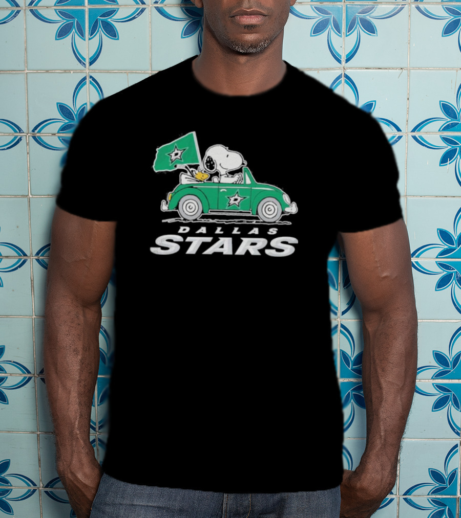 Snoopy And Woodstock Driving Green Car With Dallas Stars Flag T-Shirt
