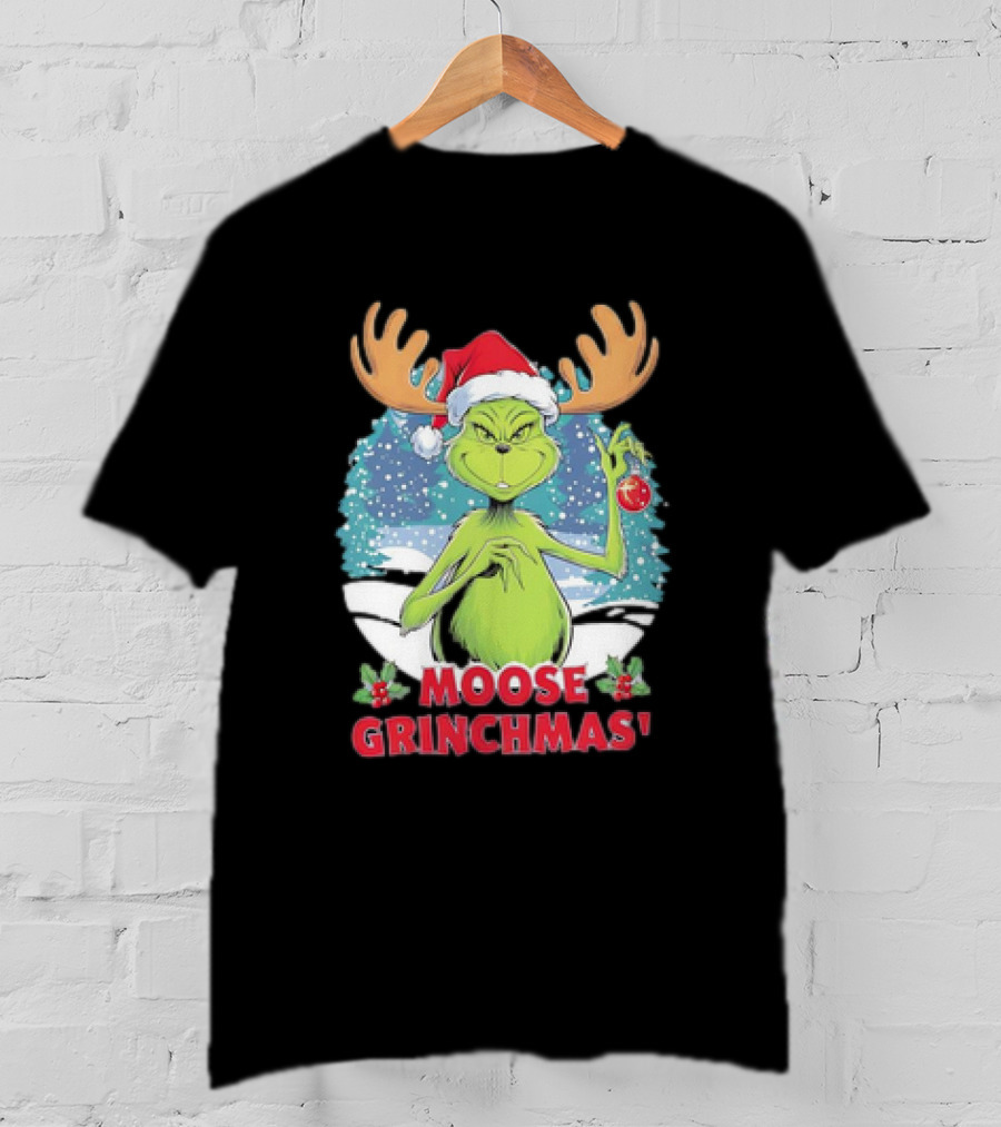 Moose Grinchmas Christmas Grinch Santa Hat Snowflakes T-Shirt