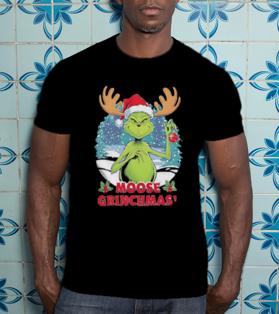 Moose Grinchmas Christmas Grinch Santa Hat Snowflakes T-Shirt