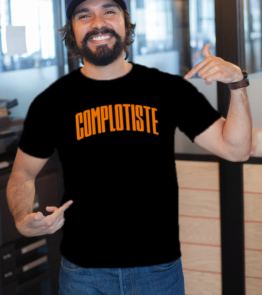 Complotiste Bold Text Booba Merch T-Shirt
