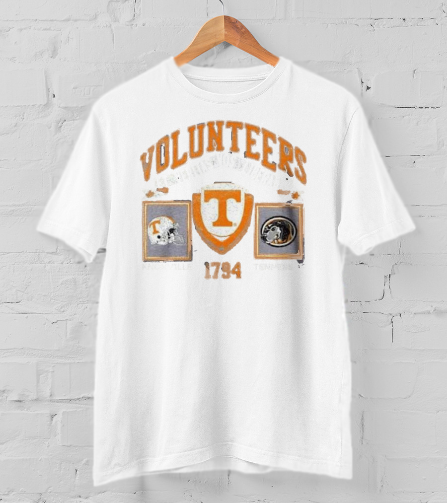 Volunteers Tennessee 1794 Knoxville ET Veritas Liberabit Football Helmet T-Shirt