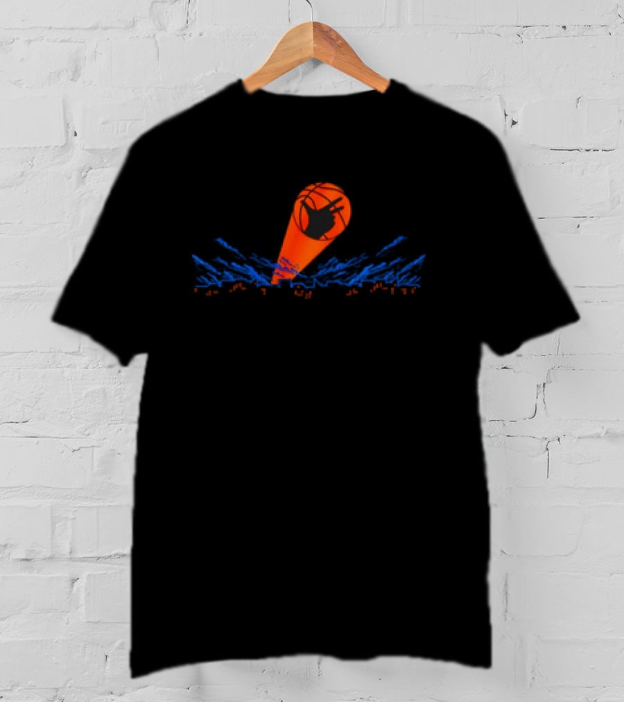 New York Knicks Basketball Spotlight Cityscape T-Shirt