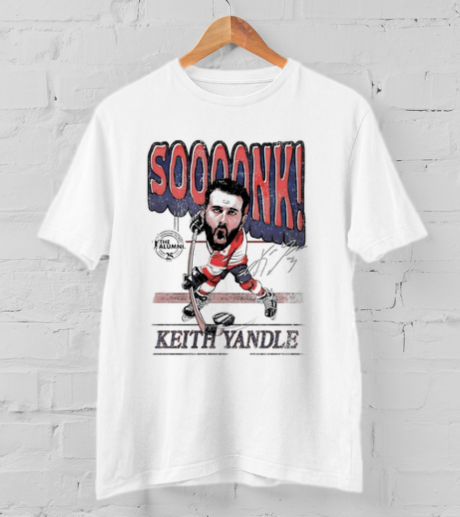 SOOOOONK Keith Yandle Philadelphia Flyers The Alumni Signature Caricature T-Shirt