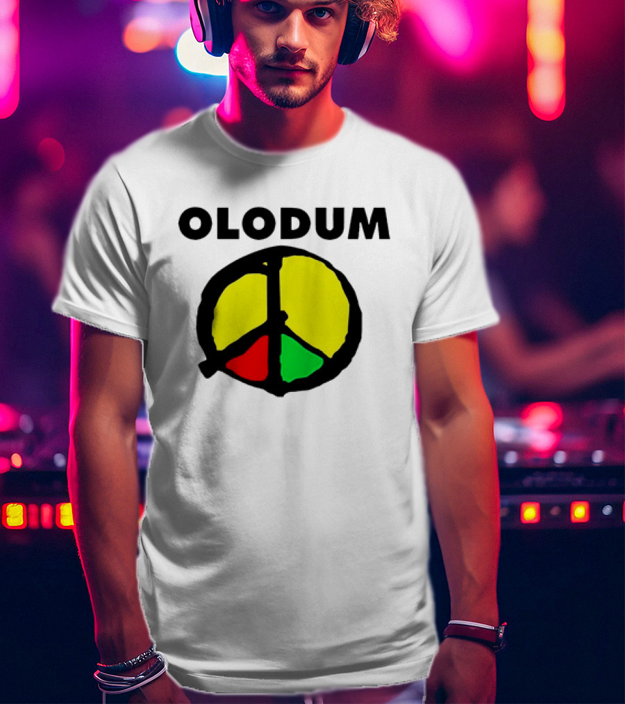 Olodum Peace Symbol With Red Yellow Green Segments T-Shirt