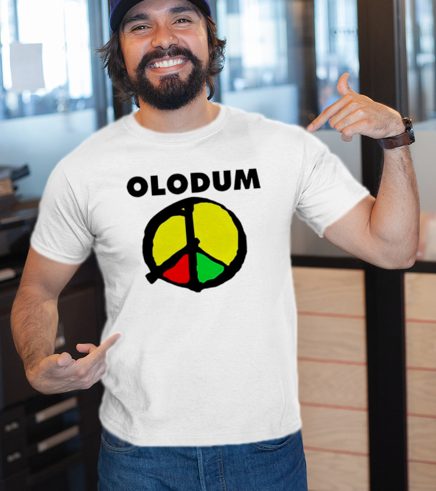 Olodum Peace Symbol With Red Yellow Green Segments T-Shirt