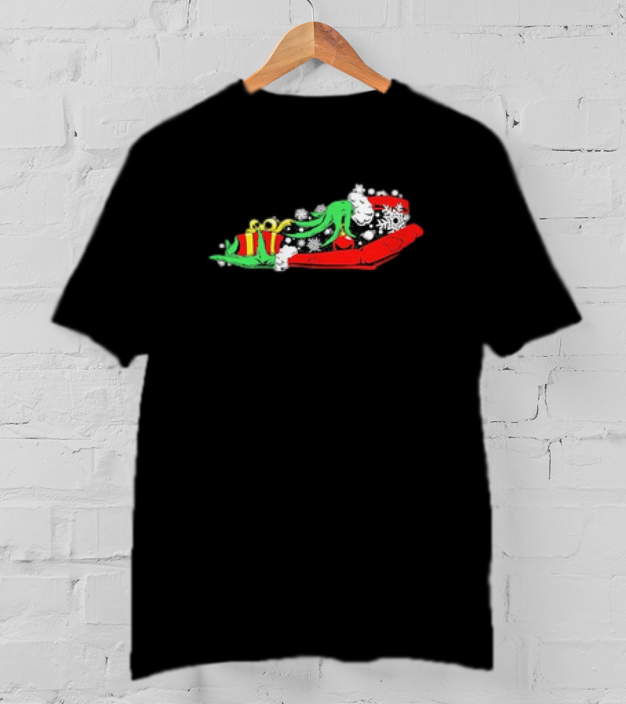 Kentucky Kentuckian Sleigh With Green Hand And Gifts Snowflakes T-Shirt