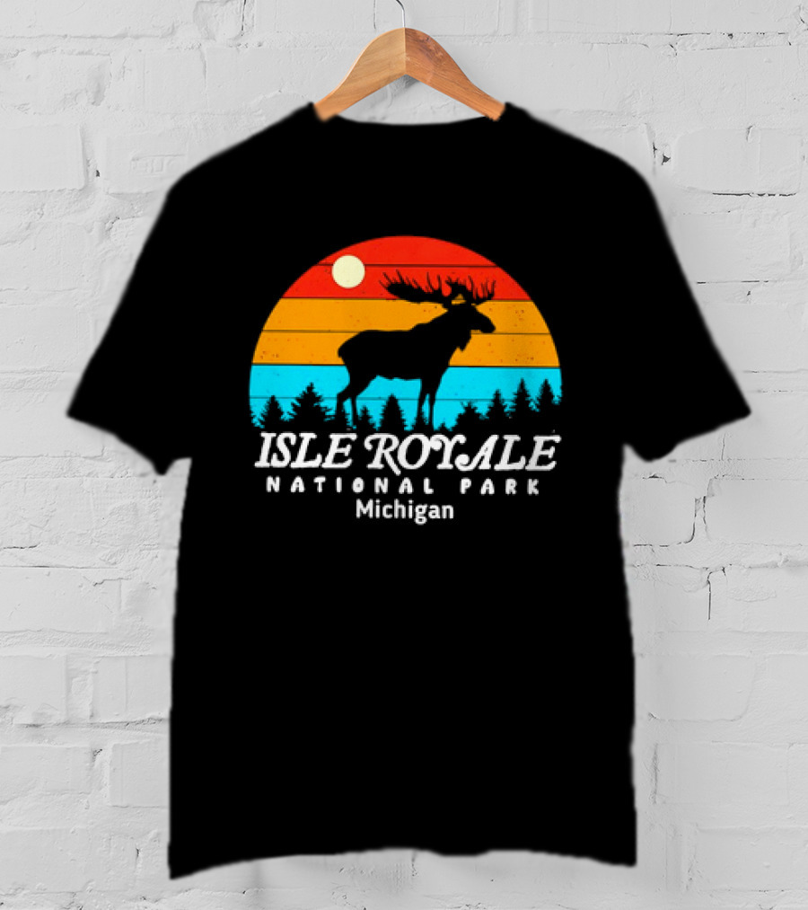 Isle Royale National Park Michigan Vintage Sunset Moose T-Shirt