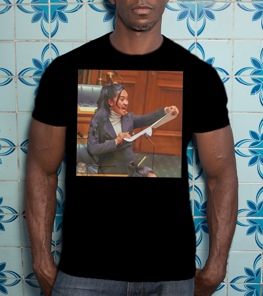Maori MP Rips Treaty Bill In Parliament Session T-Shirt