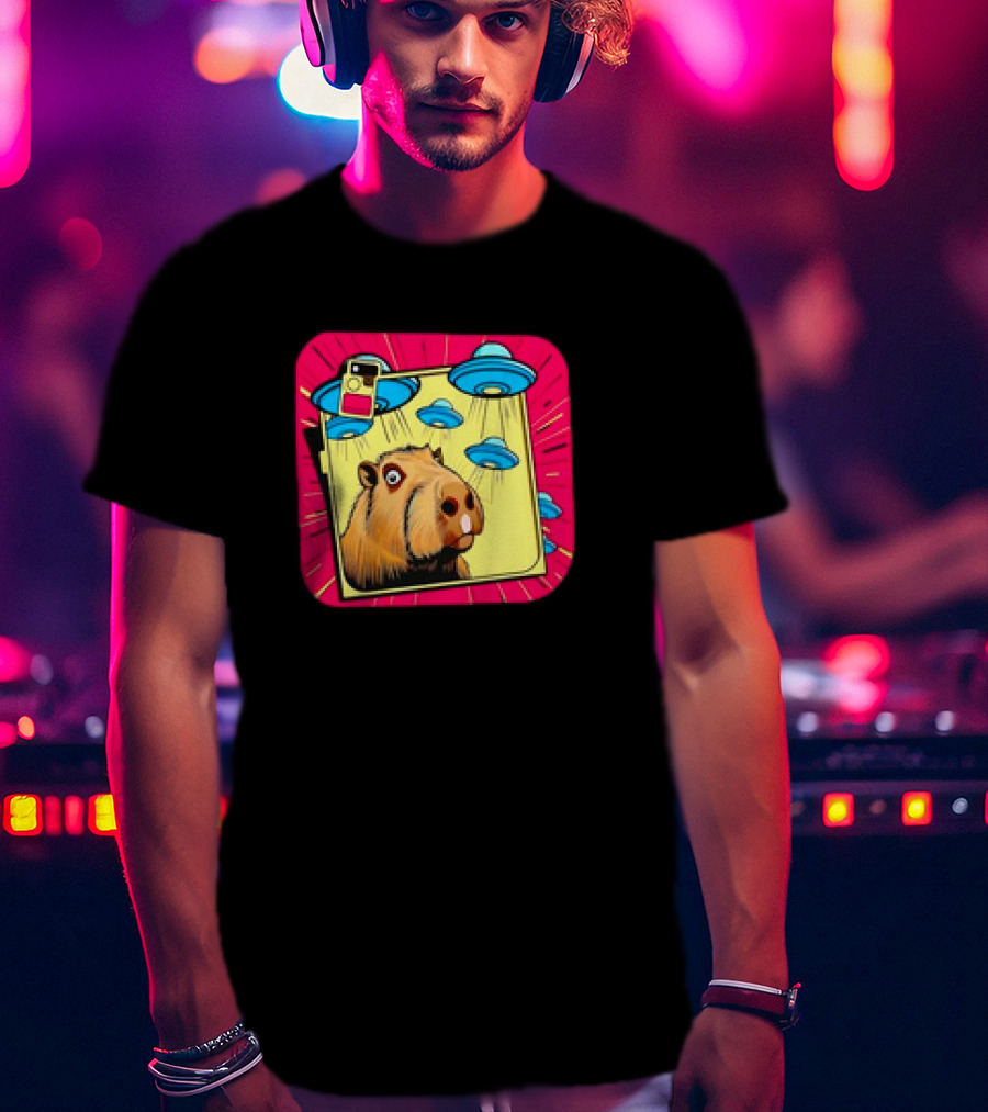 Capybara Selfie Ufos Cartoon Cute Weird T-Shirt