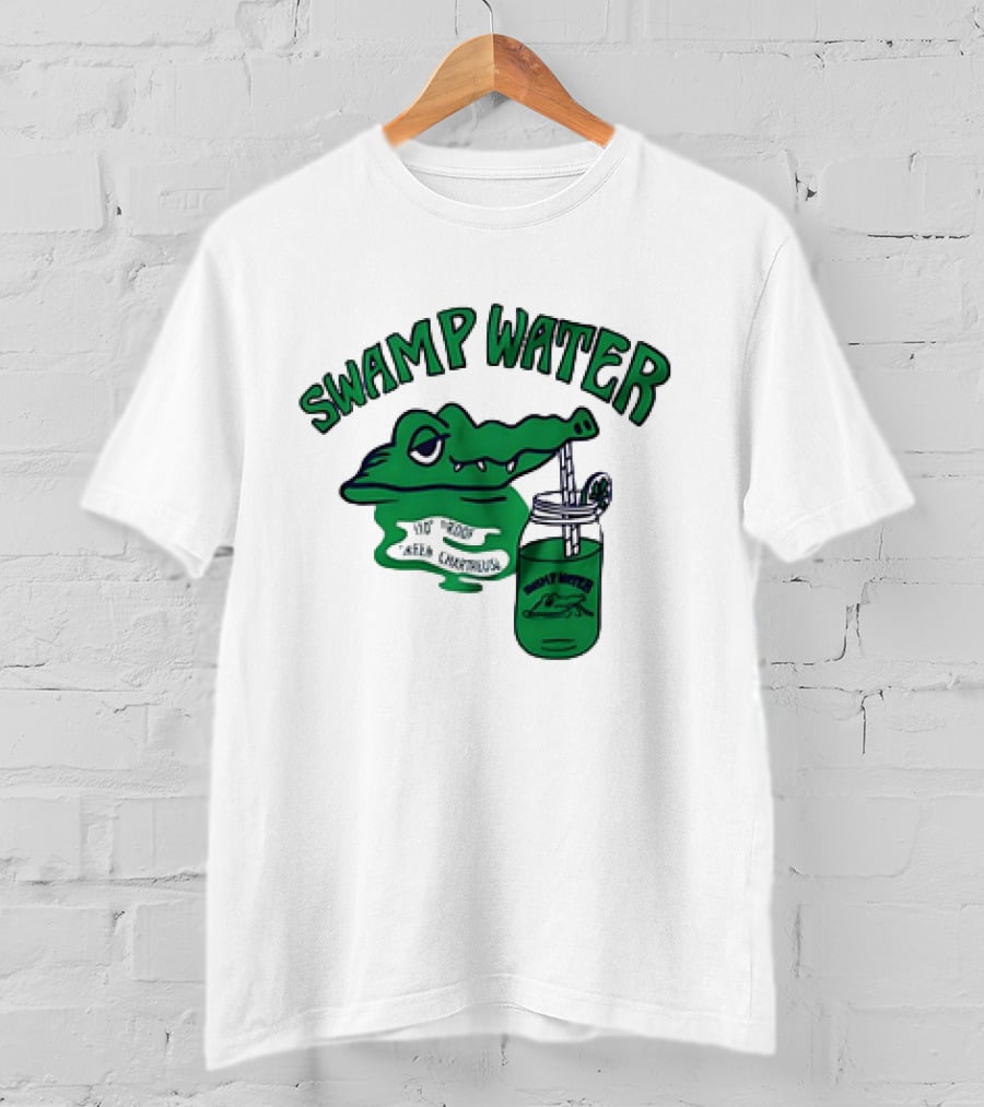 Swamp Water Alligator Drink Jar Vintage Cartoon T-Shirt