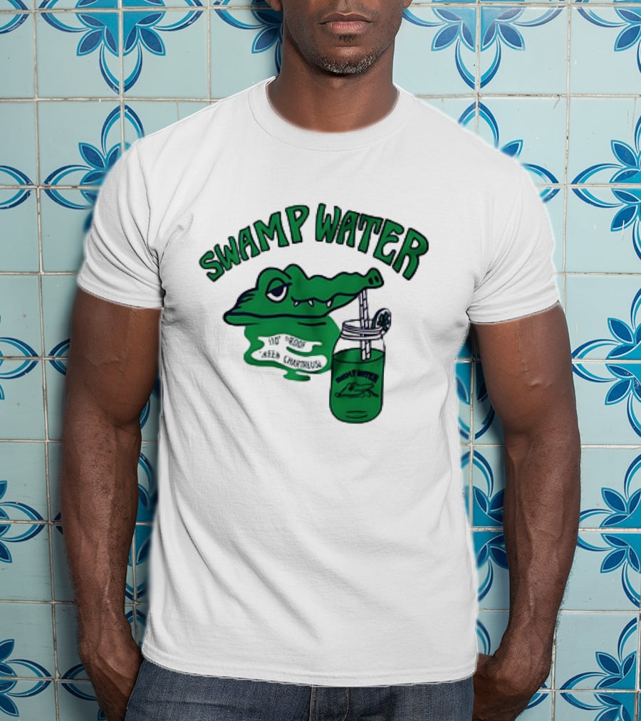 Swamp Water Alligator Drink Jar Vintage Cartoon T-Shirt