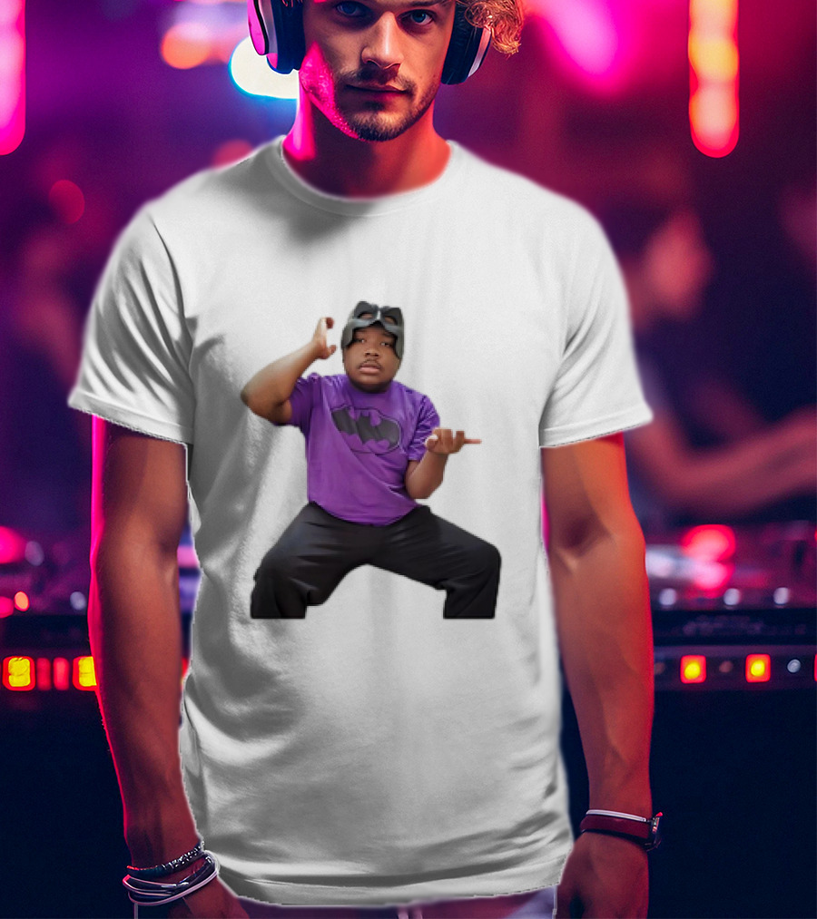 Darius Tiktok Autism Irisa Classic Batman Mask And Pose T-Shirt