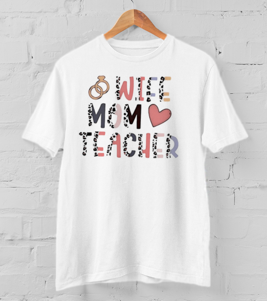 Wife Mom Teacher Rings Heart Leopard Print T-Shirt