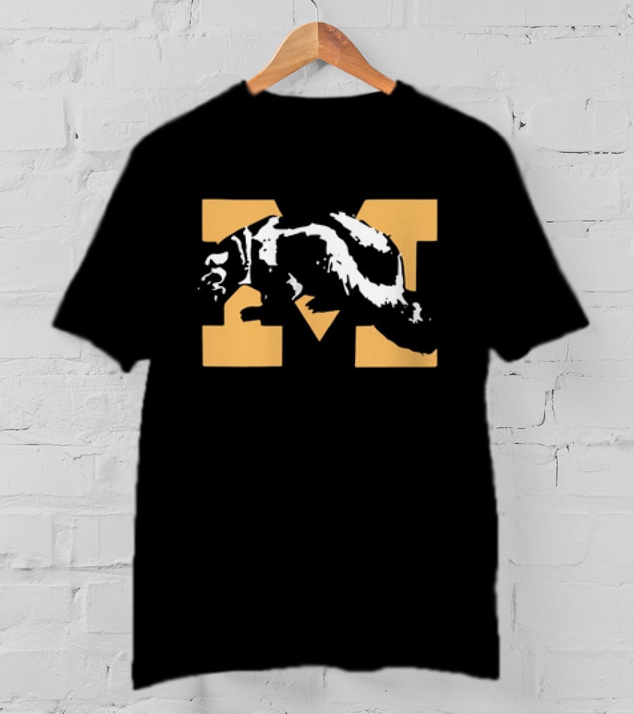 Michigan Wolverines Vintage Mascot M T-Shirt