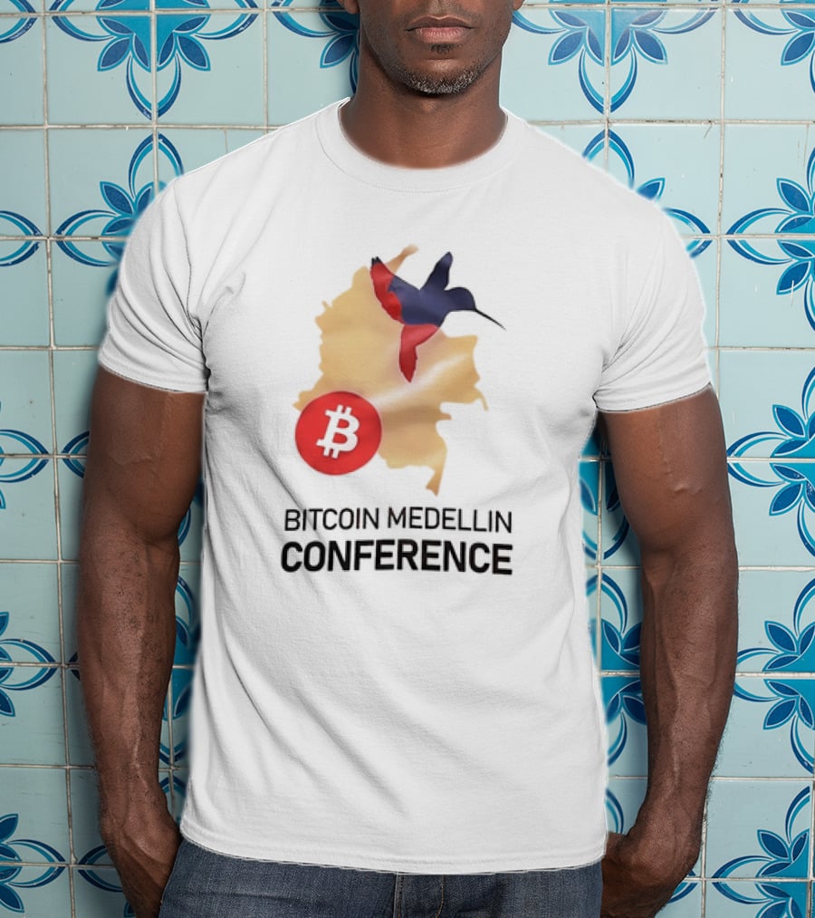 Bitcoin Medellin Conference Colombia Map Hummingbird T-Shirt