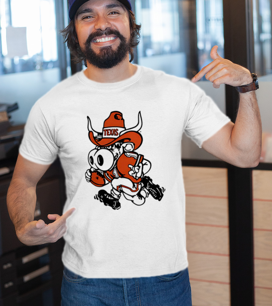 Bevo Texas Longhorn Football Mascot Running Cowboy Hat T-Shirt