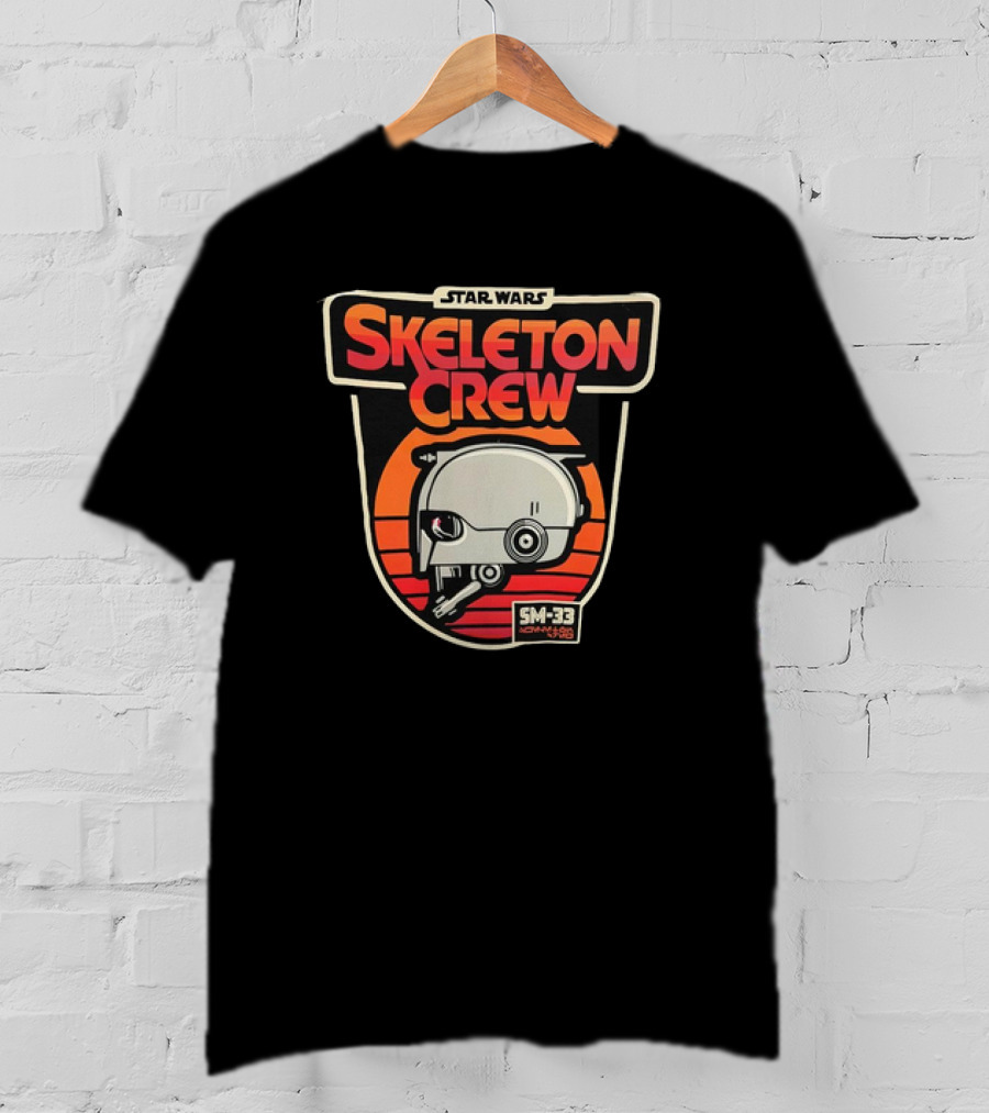 Star Wars Skeleton Crew SM-33 Johnny5g Robot Head Badge T-Shirt