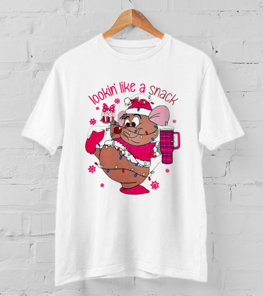Lookin’ Like A Snack Christmas Mouse Holding Cupcake And Drink T-Shirt