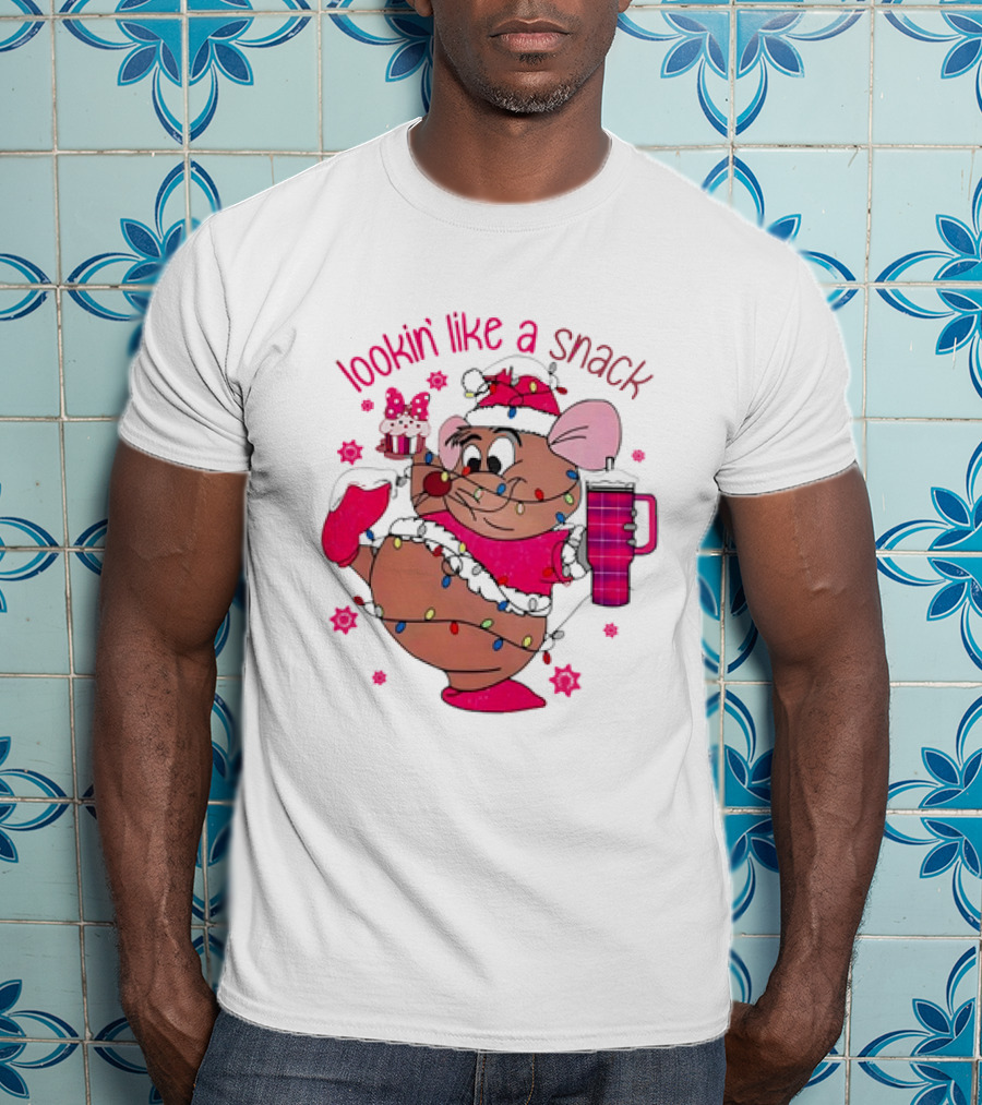 Lookin’ Like A Snack Christmas Mouse Holding Cupcake And Drink T-Shirt