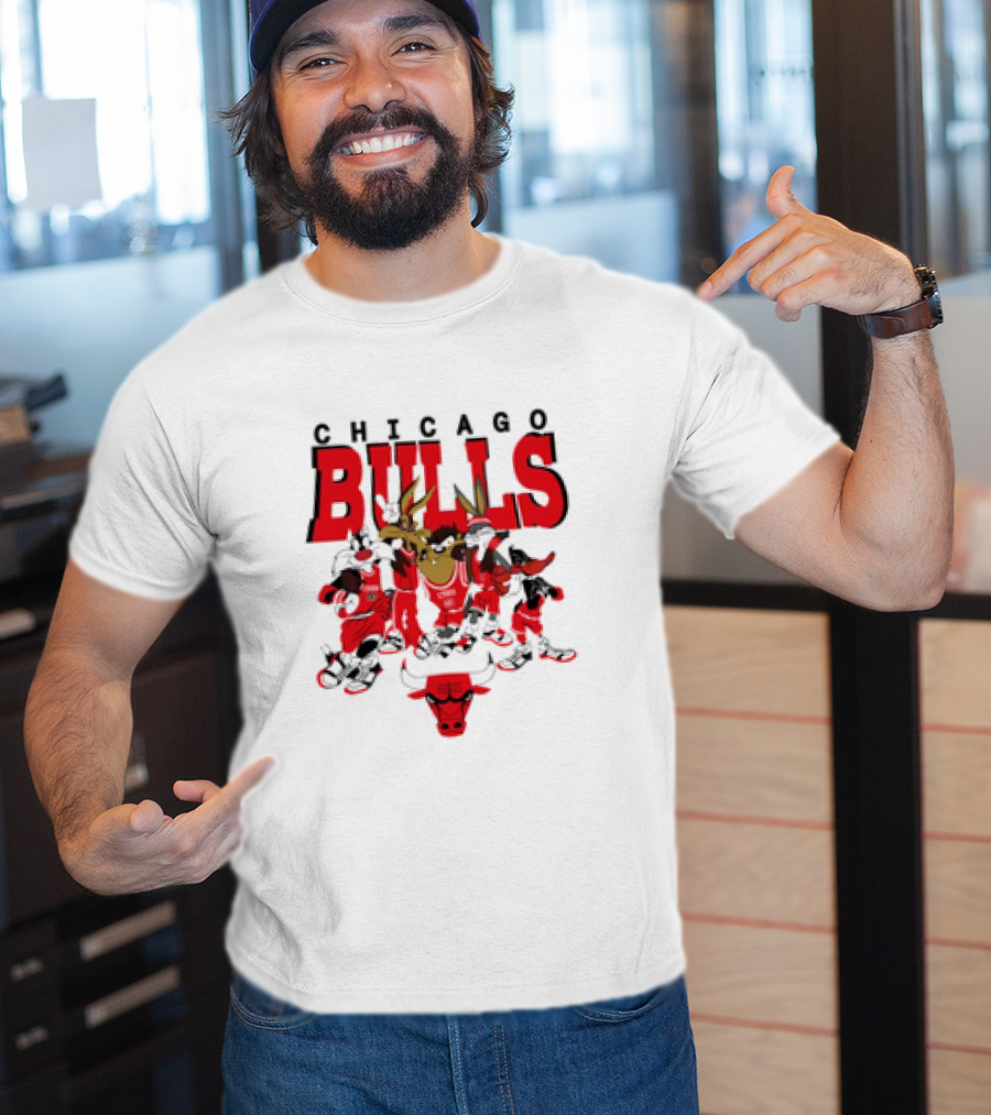 Chicago Bulls Looney Tunes NBA Basketball Cartoon Characters T-Shirt