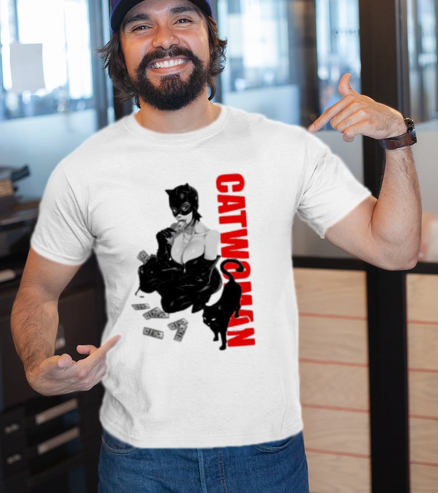 Catwoman Cartoon Noir With Money And Black Cat T-Shirt