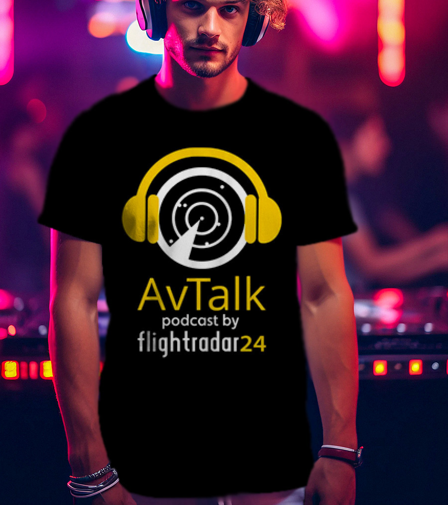 AvTalk Podcast By Flightradar24 With Steve Giordano Radar Headphones T-Shirt
