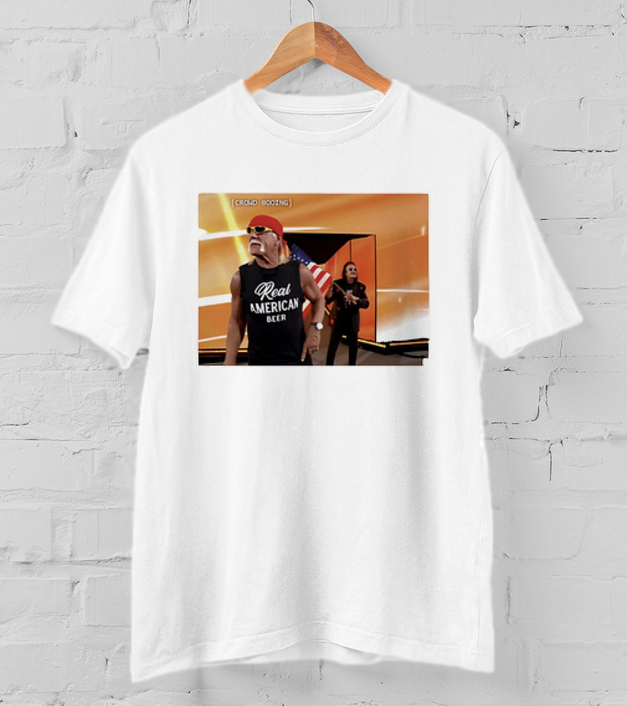 Crowd Booing Real American Beer Wwe Hulk Hogan T-Shirt