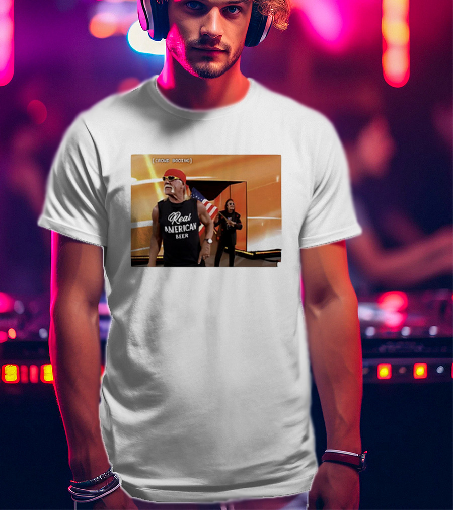 Crowd Booing Real American Beer Wwe Hulk Hogan T-Shirt